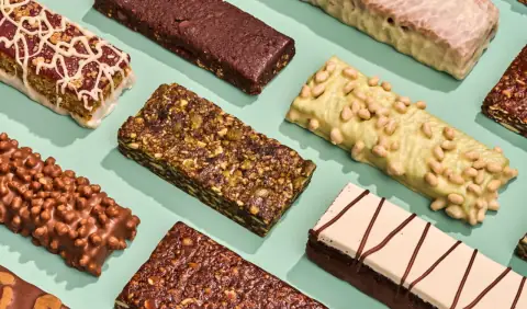 8 High-Protein Snacks Dietitians Say Are Actually Worth Eating